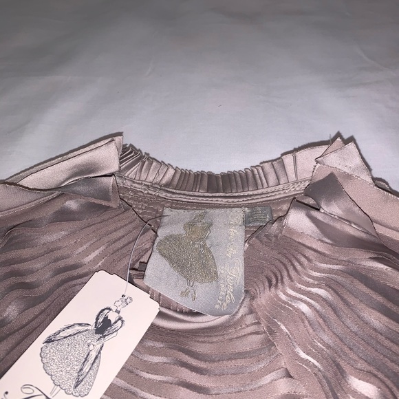 Twelve by Twelve Short Mini Dress - Picture 5 of 10